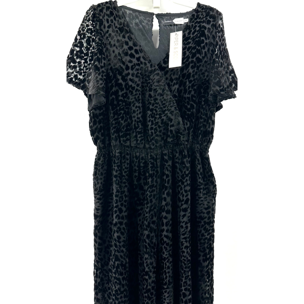 NWT $96 PIPER & SCOOT Black Velvet BURNOUT Leopard Print Jumpsuit WOMENS L - Picture 6 of 11